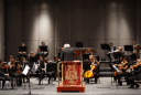 Imagen de la Orquesta de Córdoba en el Teatro del Libertador