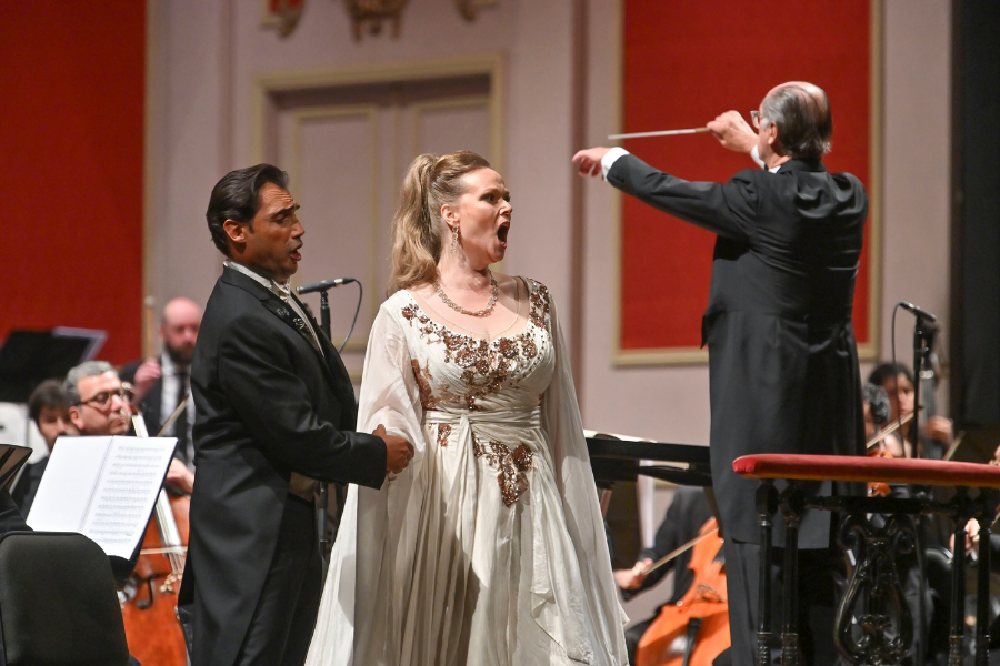 La temporada lírica del Teatro Colón ofrece la versión en concierto de la ópera «I Puritani» de V. Bellini